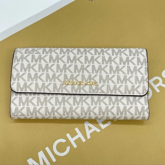 Michael Kors Handbags - Michael Kors Large Trifold Wallet Leather Vanilla